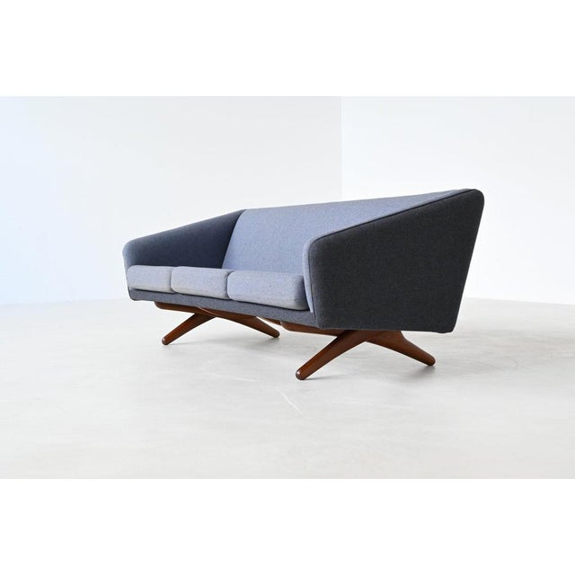 Model Ml-90 3-Seater Sofa by Illum Wikkelso for Laursen, Denmark, 1960s For Sale - Image 4 of 17