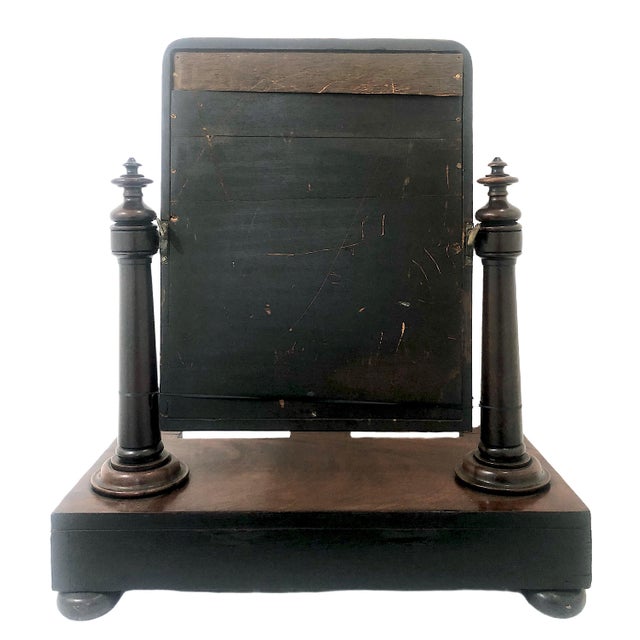 Early 19th-Century Flame Mahogany Dressing Table Swivel Mirror For Sale - Image 4 of 7