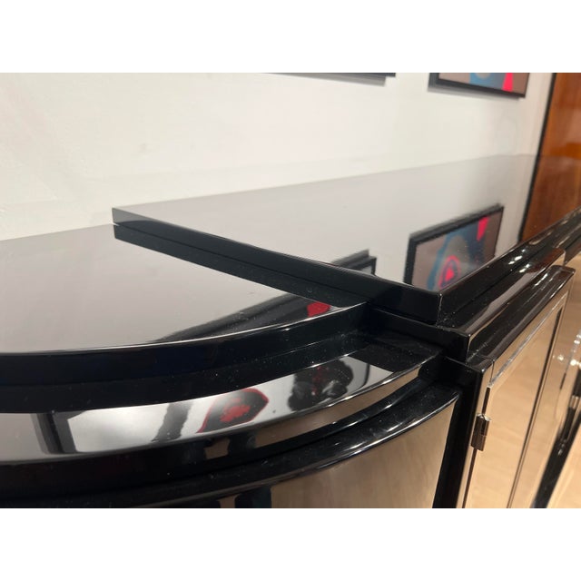 Large Art Deco Sideboard in Black Lacquer & Maple, France, 1930 For Sale - Image 6 of 18