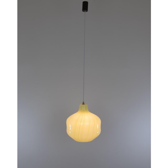 Glass Hand-Blown Murano Glass Pendant by Massimo Vignelli for Venini, 1950s For Sale - Image 7 of 9
