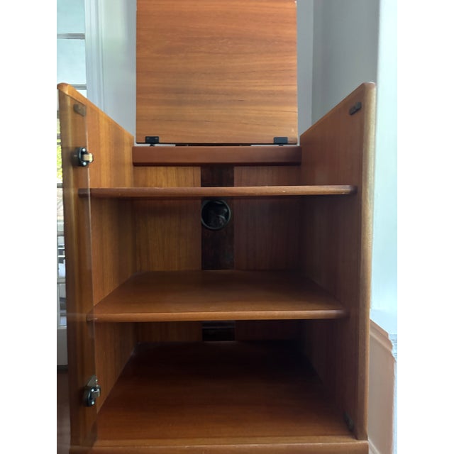 1970s Mid-Century Hifi Media Cabinet by Nathan For Sale - Image 5 of 9
