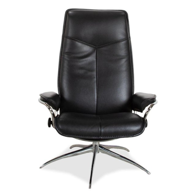 Set of City Leather Chair and Ottoman from Stressless For Sale - Image 15 of 18