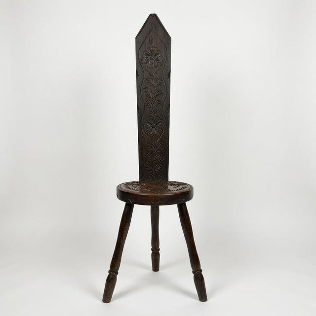 Welsh Hand-Carved Oak Spinning Chair from the Studio of Art & Antiquity, Devon, 1970s For Sale - Image 11 of 11