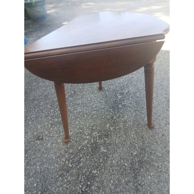 Ethan Allen Vintage Ethan Allen Heirloom Maple Tripod Side Table For Sale - Image 4 of 10