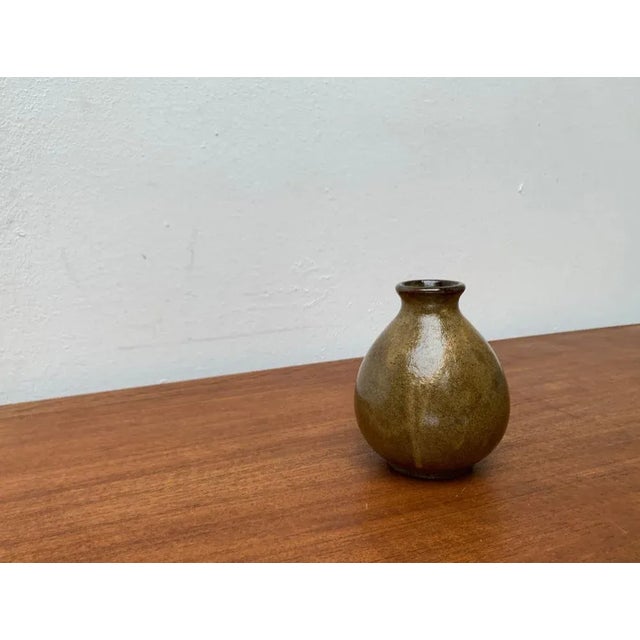 Mid-Century German Minimalist Studio Pottery Vase by Gudrun Friedrich, Rügen For Sale - Image 5 of 13