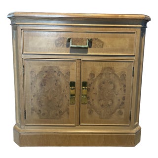 1990s Drexel Heritage Corinthian Collection - Nightstand Set, 2 Pieces For Sale