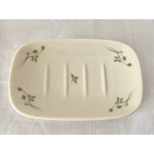 Late 20th Century Lenox Rose Manor Porcelain Soap Dish - Ivory With Pink Rosebuds Excellent Condition. For Sale - Image 10 of 12