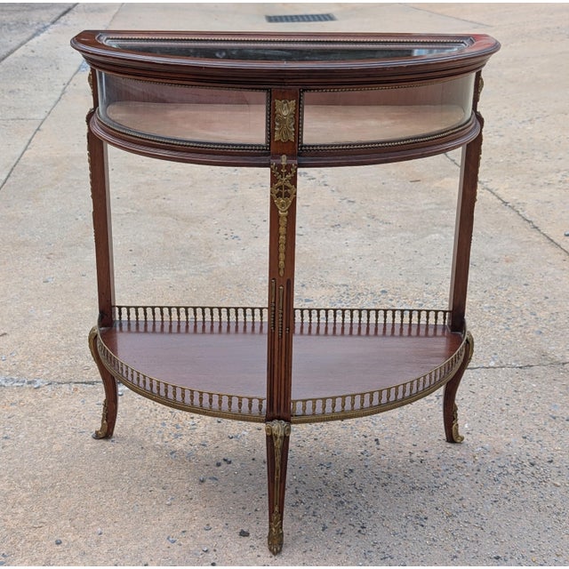 Authentic Late 19th-Century French Demilune Curio Cabinet in Mahogany With Ormolu Mounts, C. 1890 For Sale - Image 4 of 17