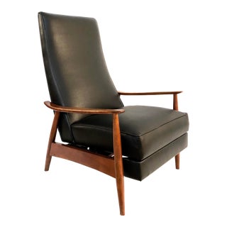 1950 Mid Century Modern Milo Baughman Black Leatherette and Walnut Recliner For Sale