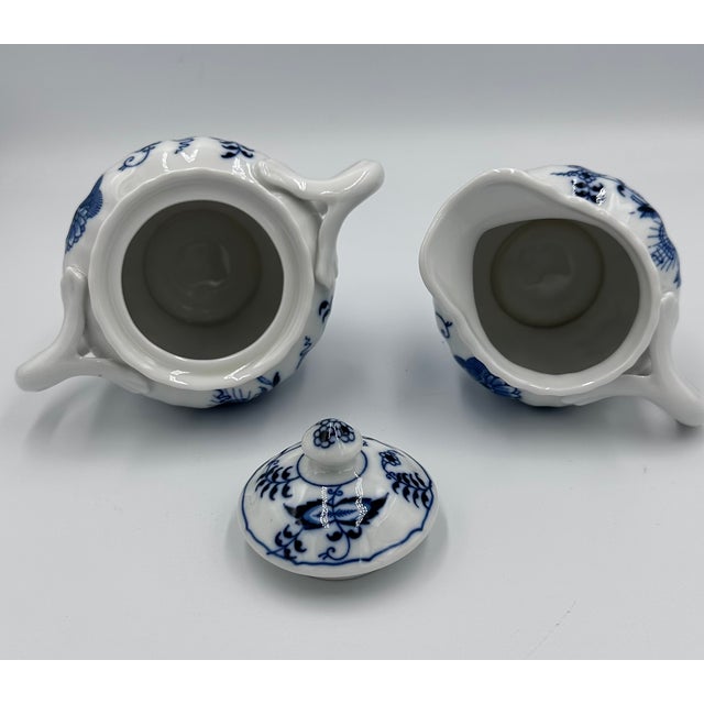 Blue Danube Vintage Blue Danube Blue Onion Sugar and Creamer Set Ribbon Hallmark Logo For Sale - Image 4 of 8
