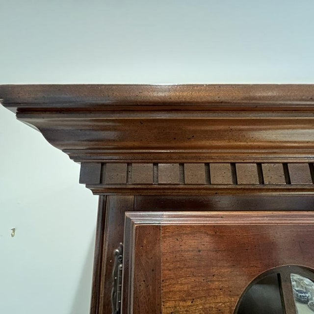 1980s American Drew Cherry China Cabinet Cherry Grove Lighted For Sale - Image 4 of 14