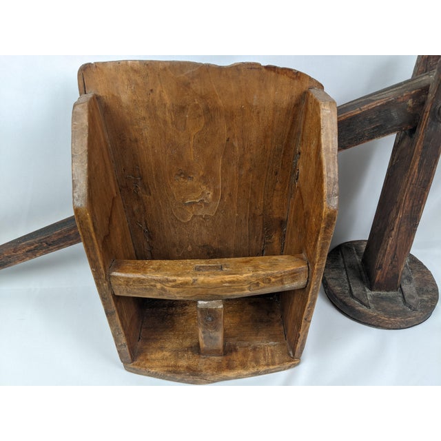 Wood 19th Century American Primitive Wooden Grain Scoop With Folding Support Arm & Iron Hanger For Sale - Image 7 of 18
