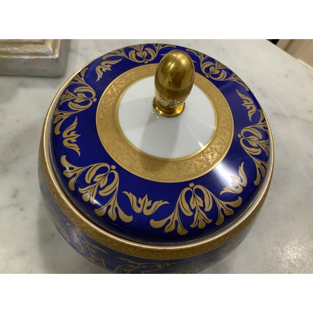 Ceramic Rudolf Wächter Bavarian Cobalt Covered Dish With Hand Decorated Gold Gilt – German Porcelain - Grandmillennial, Palm Beach & Traditional - See Pics! For Sale - Image 7 of 11