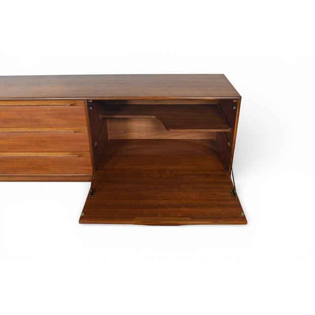 Mid 20th Century Large McIntosh Basketweave Credenza in Teak For Sale In San Francisco - Image 6 of 12