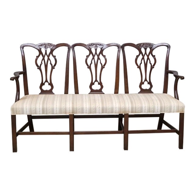 Mid 20th Century Kittinger Mahogany Chippendale Style Settee Williamsburg Style For Sale
