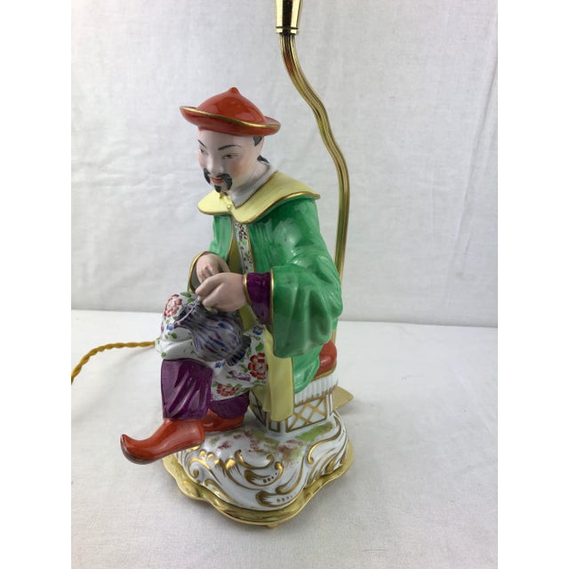 Hand-Painted French Porcelain Chinoiserie Table Lamp Attributed to J. Poncet For Sale In Miami - Image 6 of 9