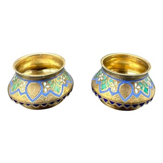 Russian Salt Cellars in Cloisonné Champlevé and Gilded Silver by Pavel Ovchinnikov, Set of 2 For Sale