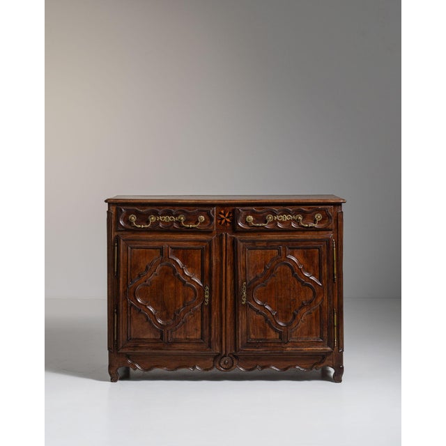 Wood 1800s French Chestnut Brown Louis XV Ornate Buffet with Brass Hardware For Sale - Image 7 of 15