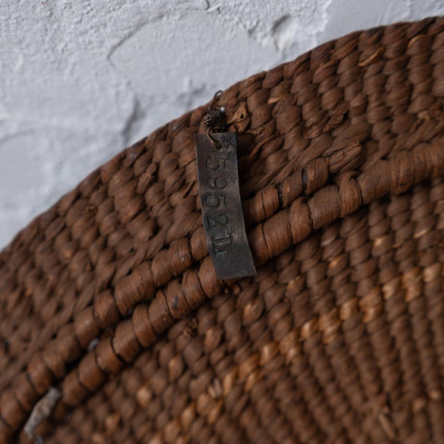 Karuk Winnowing Tray Basket, c.1900 For Sale In Savannah - Image 6 of 7