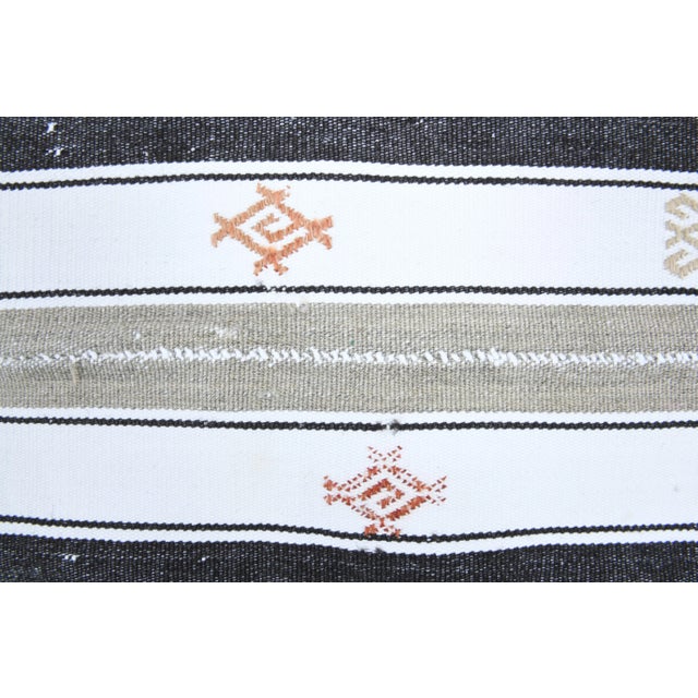 Textile Vintage Turkish Oushak Handmade Cotton White Wool Kilim Area Rug For Sale - Image 7 of 11