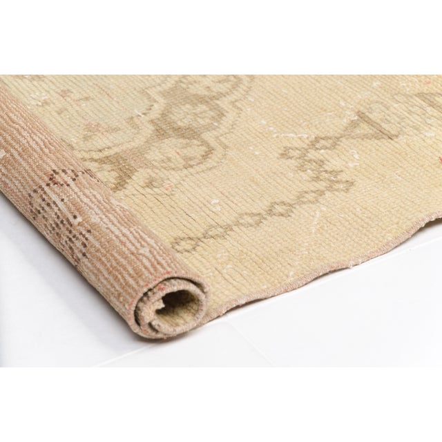 Turkish 1960s Neutral Geometric Anatolian Runner For Sale - Image 3 of 10