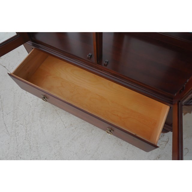 1990s Ethan Allen Old World Treasures 2 Door China Display Cabinet For Sale - Image 5 of 18