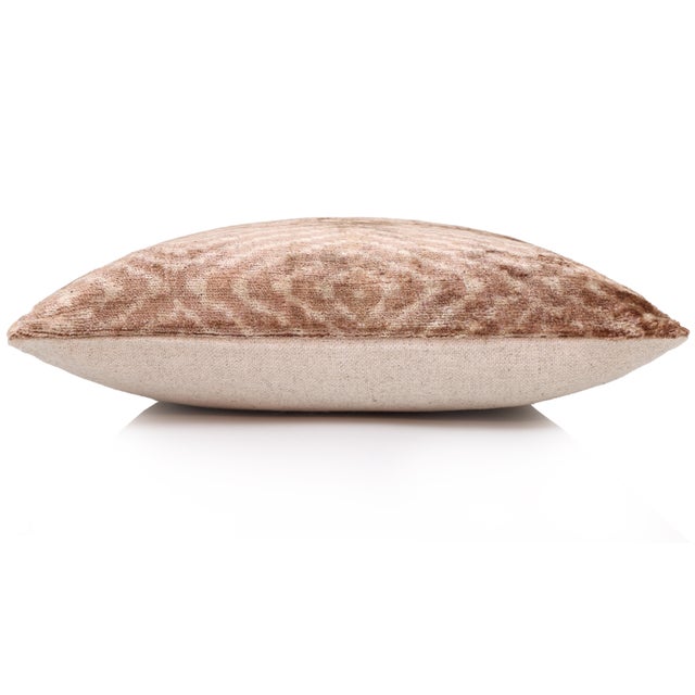 Textile Hand-Knotted Silk Velvet Ikat Diamond Pillow - 16x16 Champagne & Toffee For Sale - Image 7 of 8