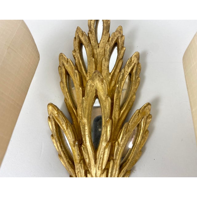 Metal Vintage Carved Wall Sconce in Gilded Metal and Wood, 1950s For Sale - Image 7 of 8