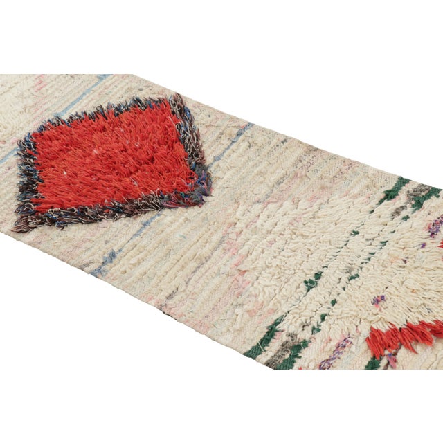 1950s Vintage Moroccan Runner Rug With White and Red Diamond Medallions | Rug & Kilim For Sale - Image 5 of 7