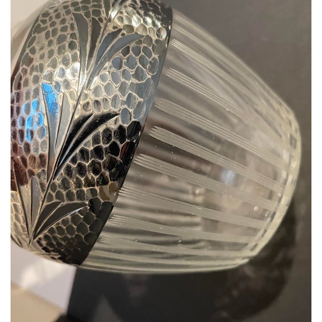 Traditional 1930s Hammered Sterling and Etched Glass Vase For Sale - Image 3 of 4