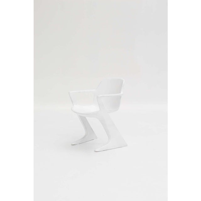 Mid-Century Modern White Kangaroo Chairs by Ernst Moeckl for Horn, 1980s, Set of 4 For Sale - Image 3 of 9