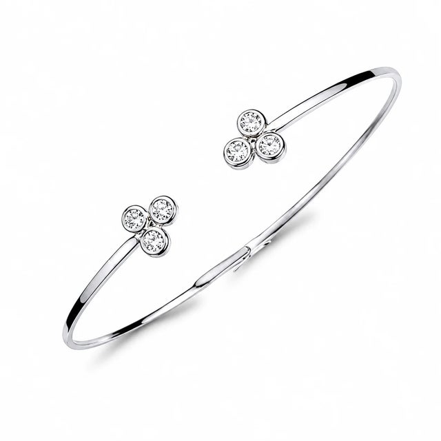 Modern Late 20th Century 14K White Gold Diamond Bangle Bracelet Estate For Sale - Image 3 of 3