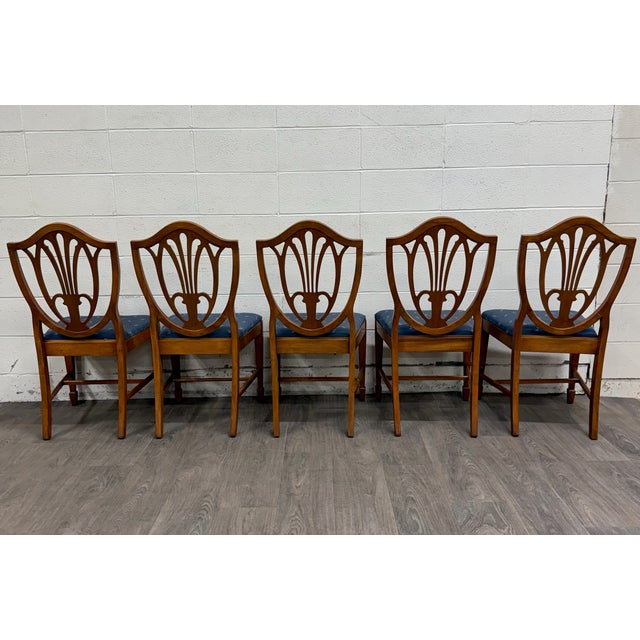 Vintage Duncan Phyfe Style Hepplewhite Style Shield Back Dining Side Chairs For Sale - Image 9 of 10