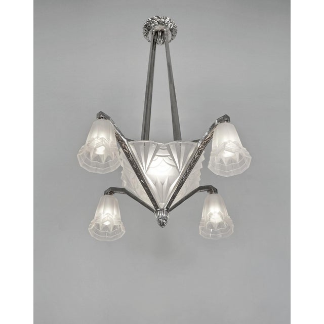 Silver Degue French Art Deco Chandelier 1930s - Square Geometric Frosted Glass For Sale - Image 8 of 10