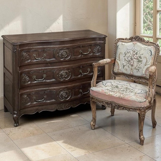French Provincial 19th Century Country French Commode ~ Chest of Drawers For Sale - Image 3 of 14