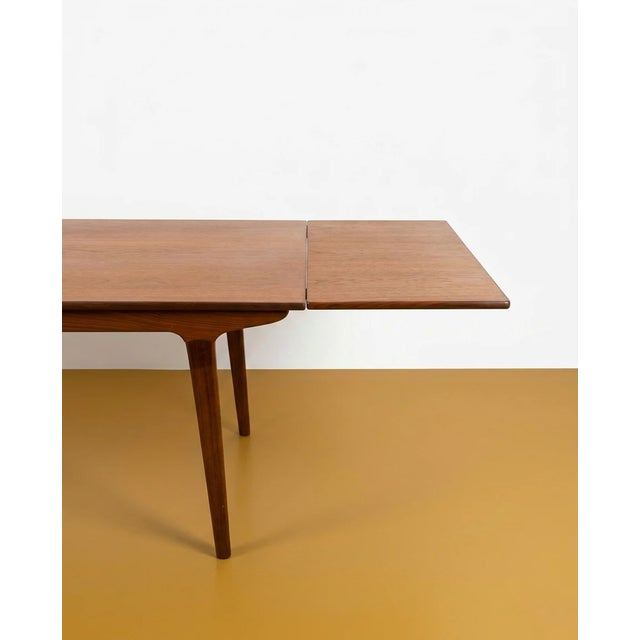 Rectangular Extendable Danish Teak Table by Johannes Andersen, 1960s For Sale - Image 6 of 7