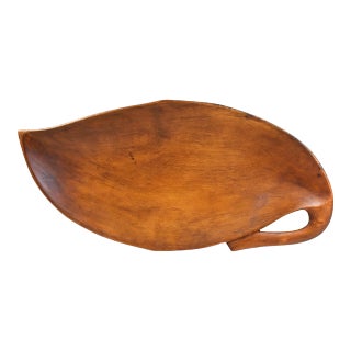 20th Century Carved Solid Wood Leaf Shape Dish For Sale