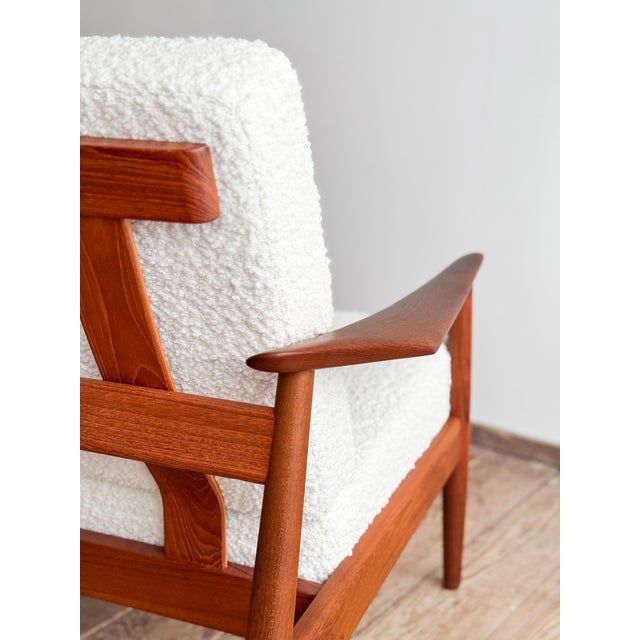 Danish Model 164 Sofa by Arne Vodder for France & Son For Sale - Image 16 of 17