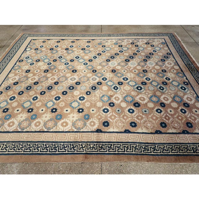 Galerie Shabab Collection Mid-20th Century Chinese Peking Small Room Size Carpet For Sale - Image 4 of 7