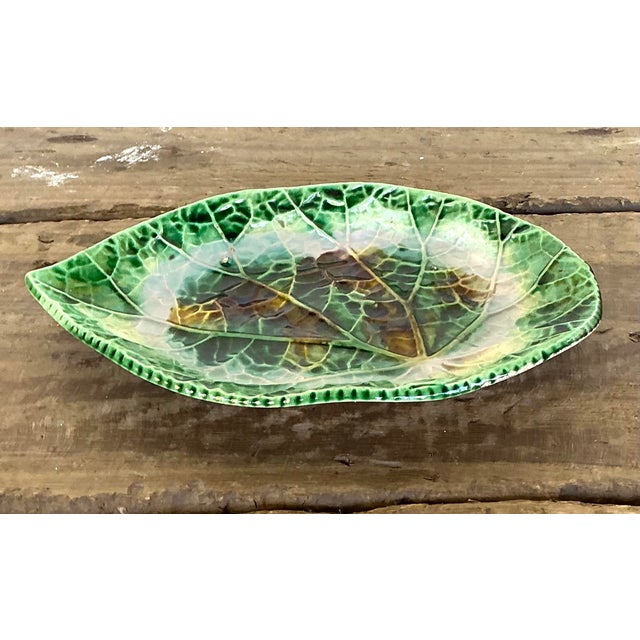 Green Vintage English Majolica Leaf Plate For Sale - Image 8 of 12