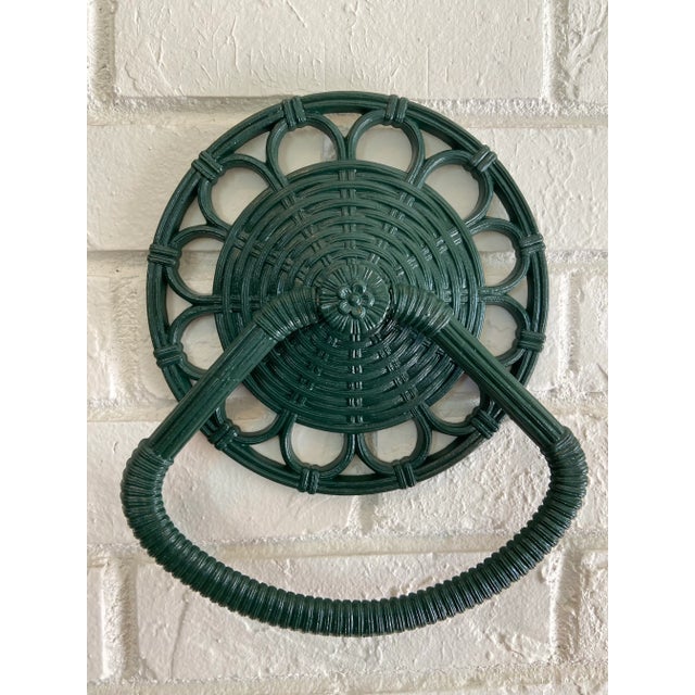 Vintage Faux Rattan Emerald Green Homco Wall Mounted Ring Towel Holder, Towel Hanger, Bathroom Accessories For Sale - Image 4 of 8