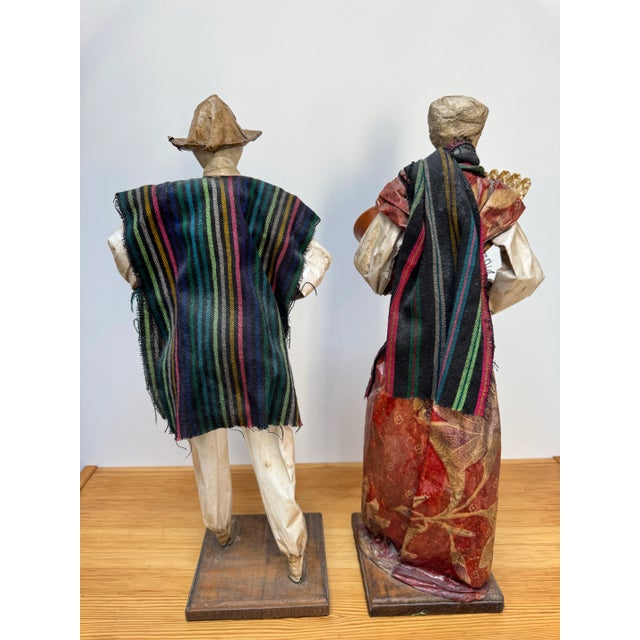 Pair of Vintage Mexican Folk Art Figures – Handcrafted Papier-Mâché & Textile Farmers For Sale - Image 6 of 12