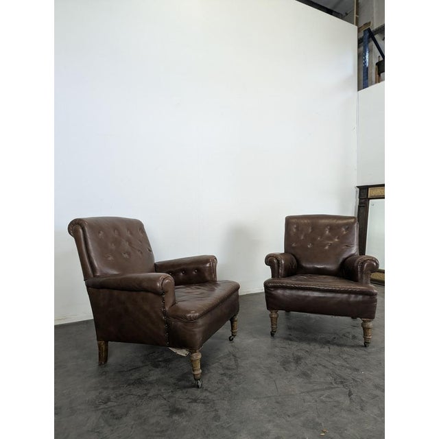 Vintage Leather Club Chairs, Set of 2, in Very Good conditions.