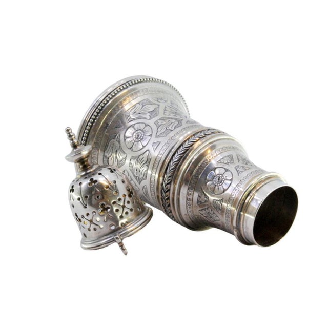 Silver Sprinkler with Chiseled Acanthus Flowers For Sale - Image 9 of 9
