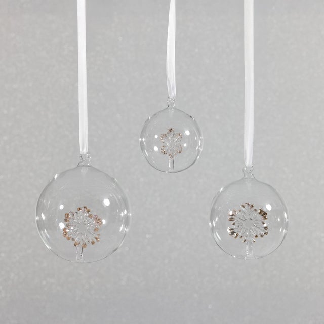 Contemporary Snowflake Clear Ball Ornaments, Set of 6, 3.25" For Sale - Image 3 of 3