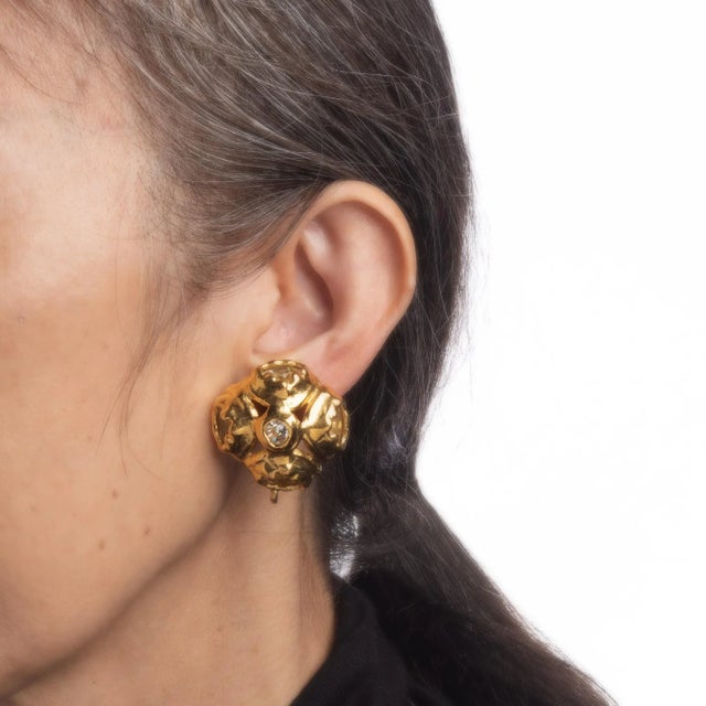 Chanel 1990s 90s Chanel Crystal Earrings Large Cluster Clip On Yellow Tone Collection 29 - 2 Pieces For Sale - Image 4 of 4