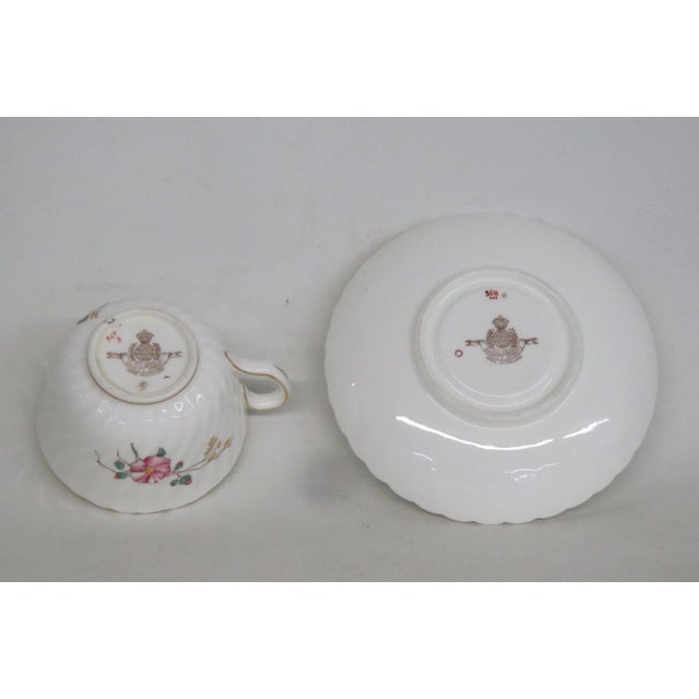 White Minton Dainty Sprays England Bone China Flowers Tea Cup and Saucer 2pc Set 5033b For Sale - Image 8 of 12
