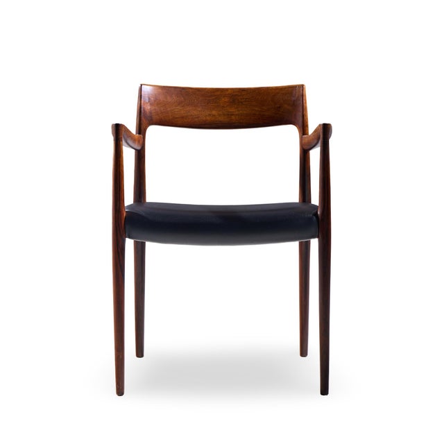 Niels Moller Model 57 Mid Century Danish Rosewood Chair This chair measures: 22.75 wide x 20.5 deep x 30.25 inches high,...