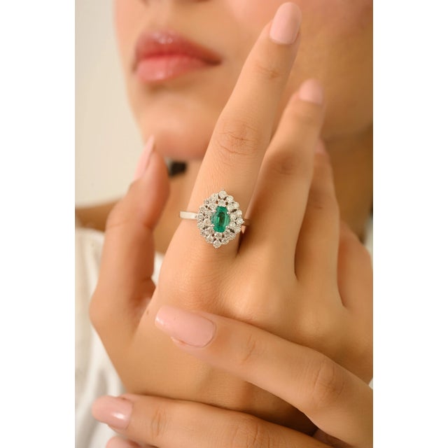 Victorian Victorian Princess Style Cluster Diamonds & Emerald 14k Gold Ring Size 5 For Sale - Image 3 of 13
