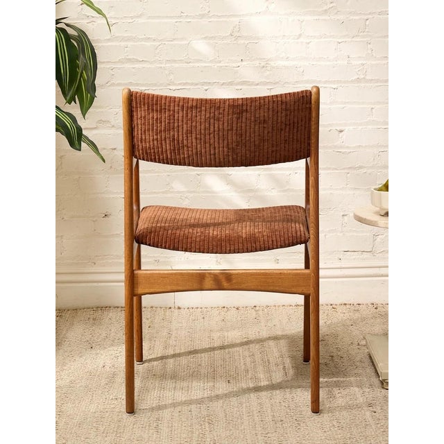 Set of Four Vintage Danish Modern Dining Chairs in Rust Corduroy For Sale In Los Angeles - Image 6 of 12